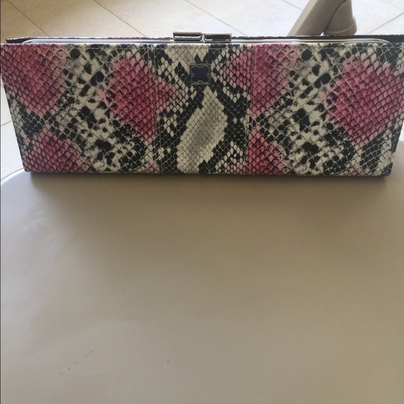 Clutch - Picture 1 of 1